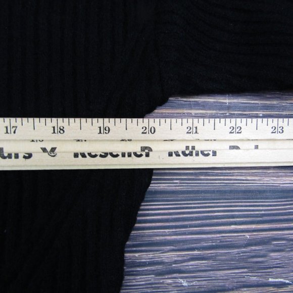 Elodie NEW Small Black Crewneck Sweater Knit Ribbed Comfy Winter Soft - Picture 4 of 8